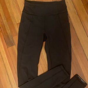 time 2 sweat tight 28’ size 4 lululemon! black